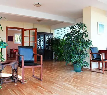 Solmare Oda ve Kahvaltı 3*